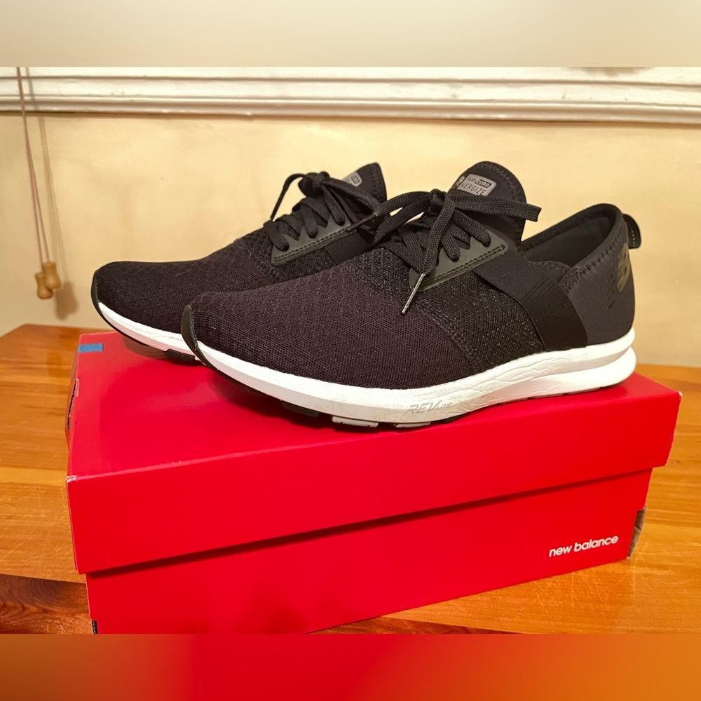 New Balance Women's FuelCore Nergize V1 Sneaker black/white/white